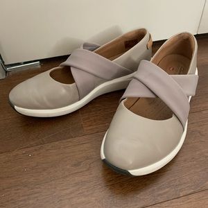 Clarks Unstructured leather walking shoes